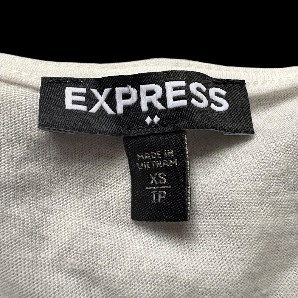 Express Tank Top Womens Size XS Pure White Polka Dot V-Neck Lightweight Buttons - Picture 2 of 7